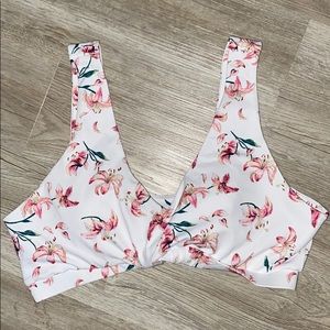 Fabletics sports bra
